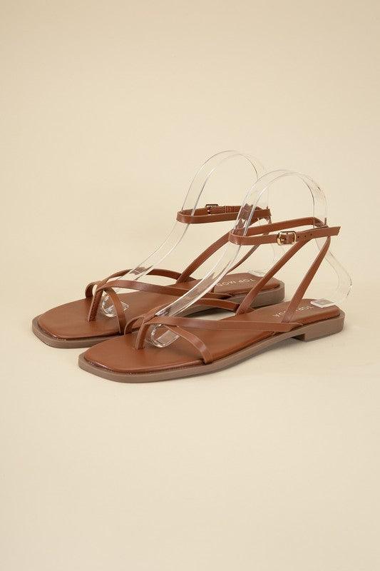 Elio Flat Strappy Sandal - Studio 653