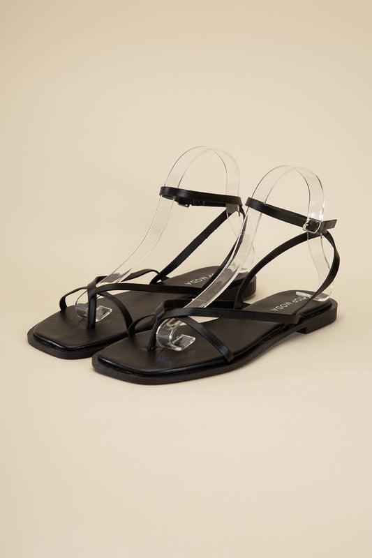 Elio Flat Strappy Sandal - Studio 653