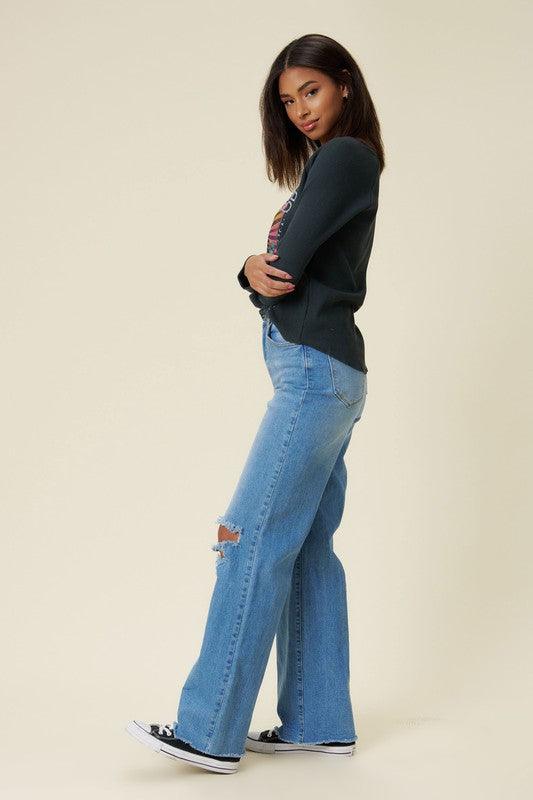 Distressed Wide-Fit Jeans - Studio 653