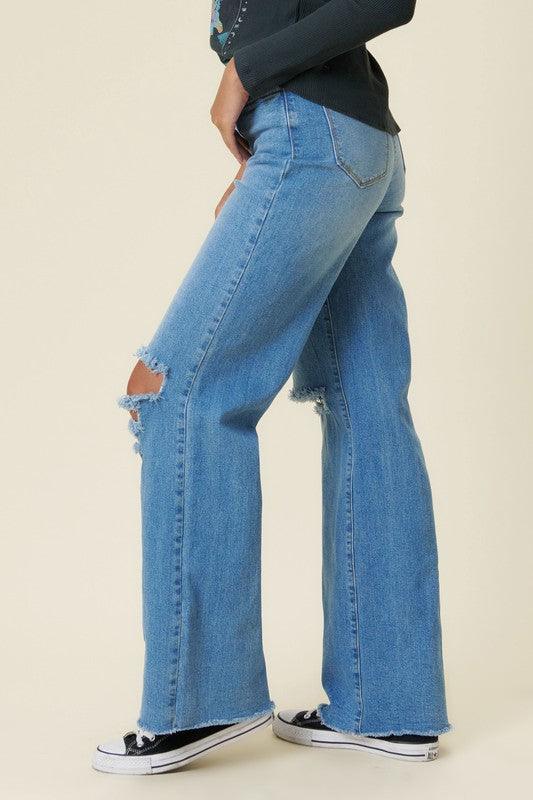 Distressed Wide-Fit Jeans - Studio 653