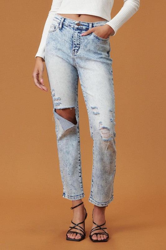 High-Rise Distressed Skinny - Studio 653