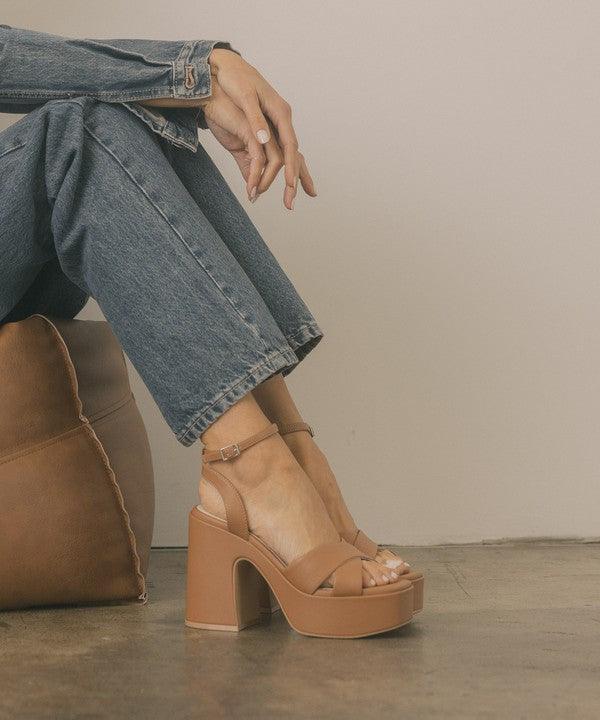 Norah - Chunky Platform Heel - Studio 653